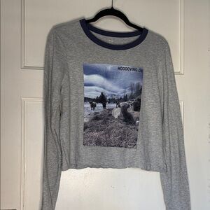 Aerie Gray Long Sleeve Crop Graphic Tee